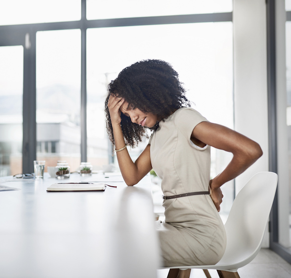 5 signs your back pain might be an emergency