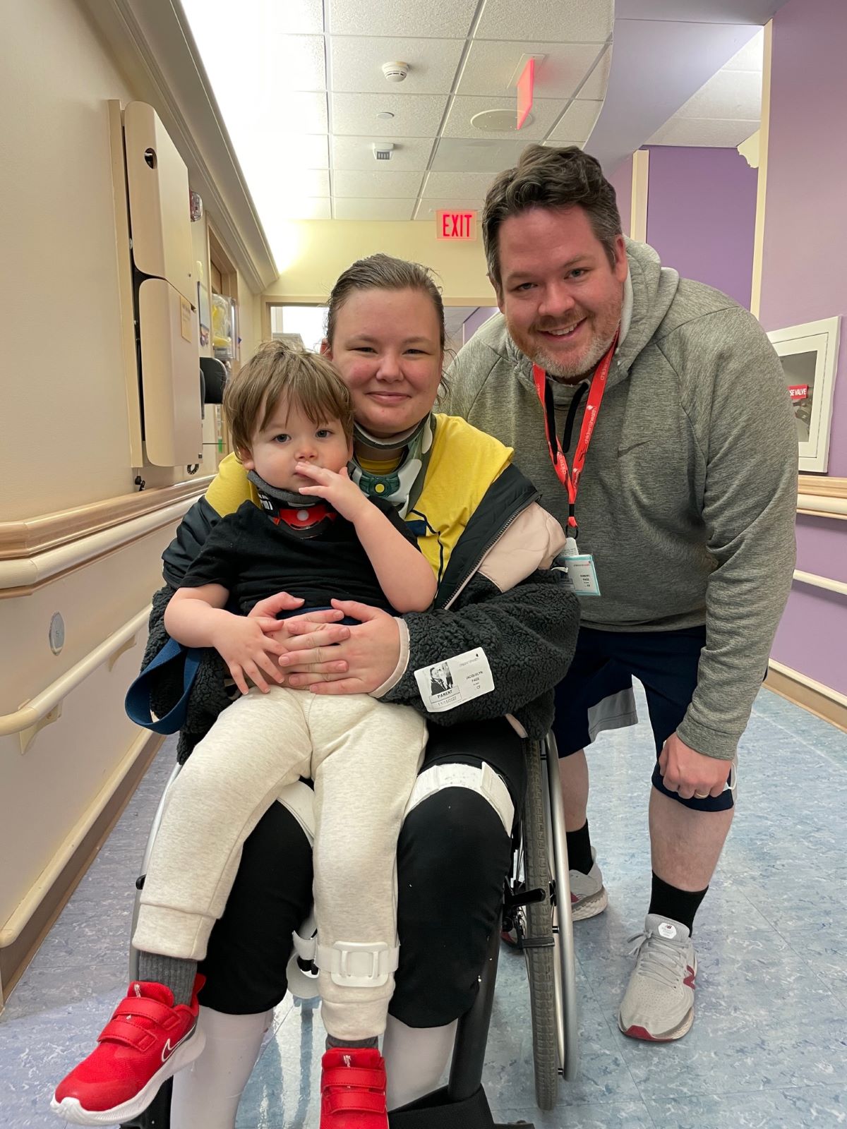 Owen with his parents Jacki and Mitchell on Nov. 15, 2022, the day he went home from the hospital.
